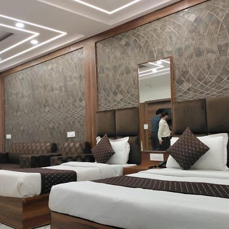 Hotel Singh Continetal Дели Экстерьер фото