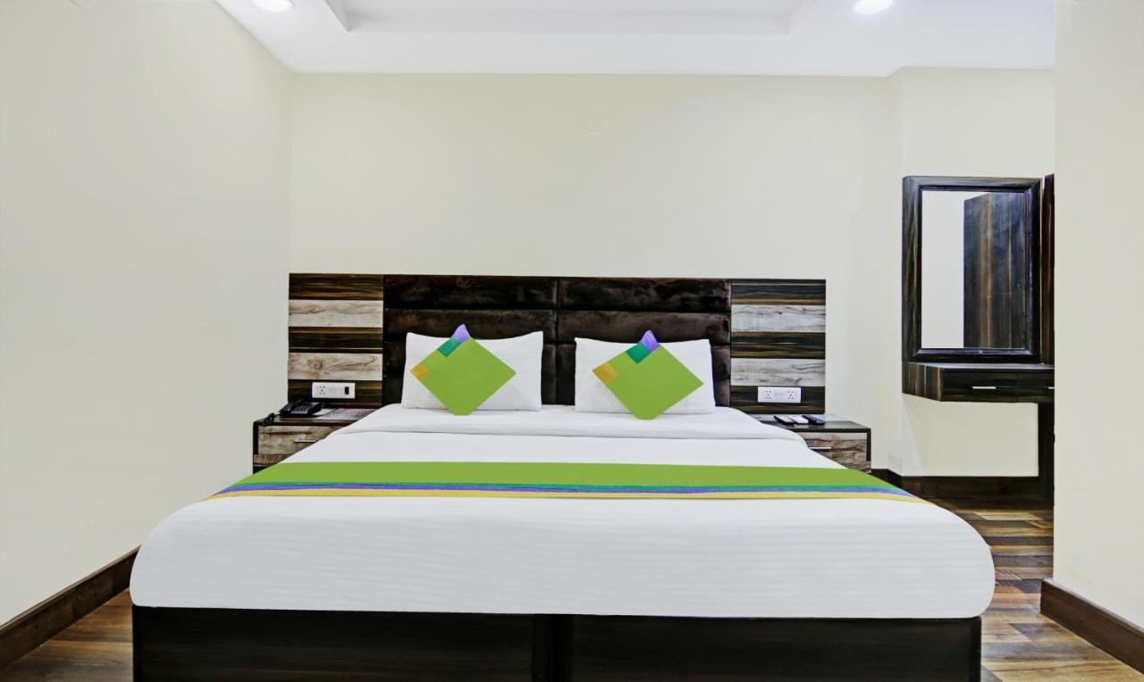 Hotel Singh Continetal Дели Экстерьер фото