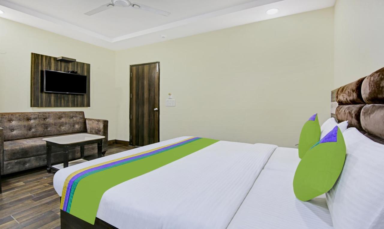 Hotel Singh Continetal Дели Экстерьер фото