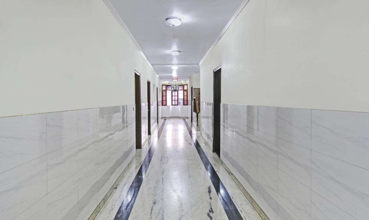 Hotel Singh Continetal Дели Экстерьер фото