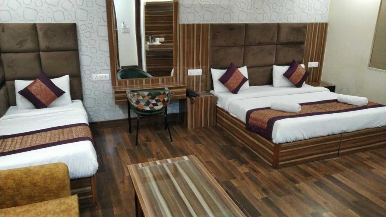 Hotel Singh Continetal Дели Экстерьер фото