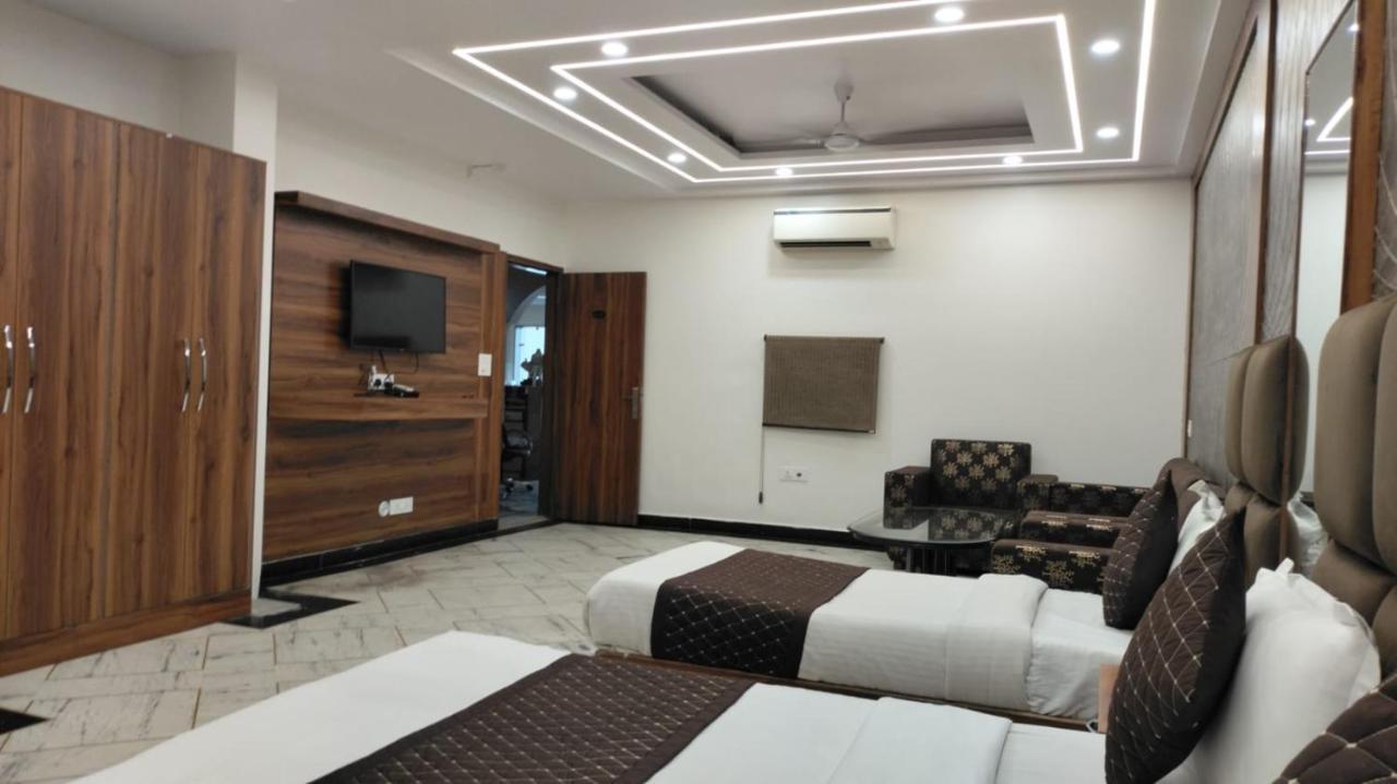 Hotel Singh Continetal Дели Экстерьер фото