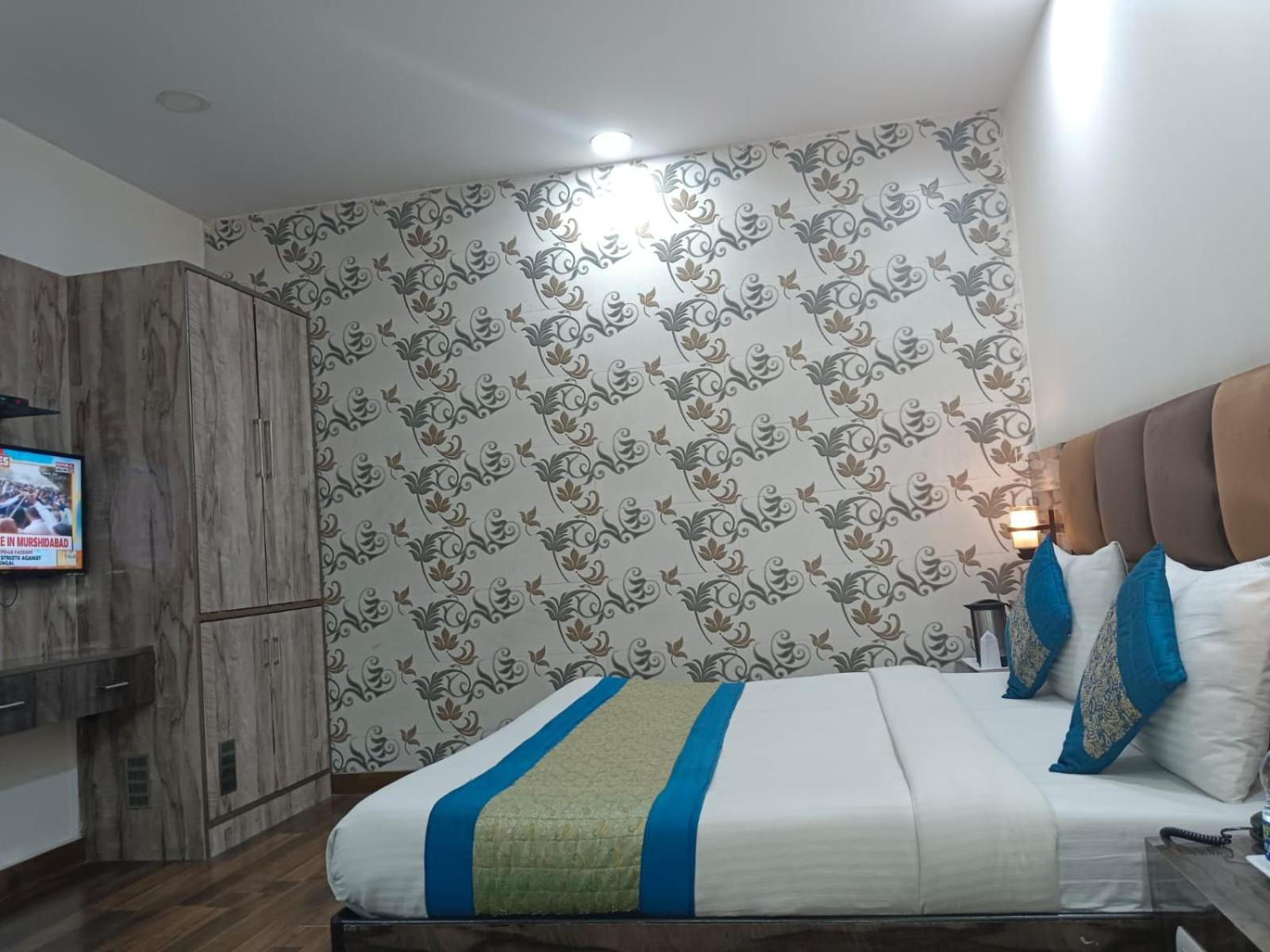 Hotel Singh Continetal Дели Экстерьер фото